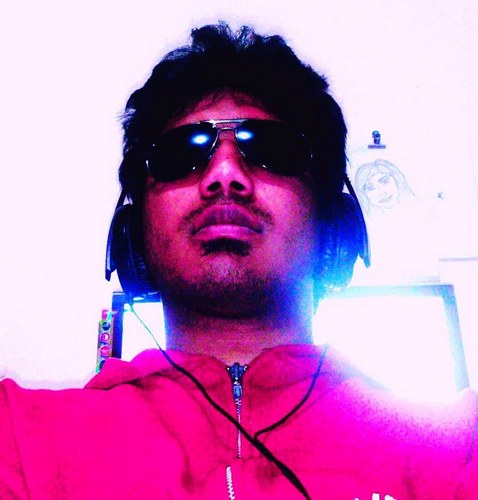 theandroyd's profile picture. Not witty enough to be here...