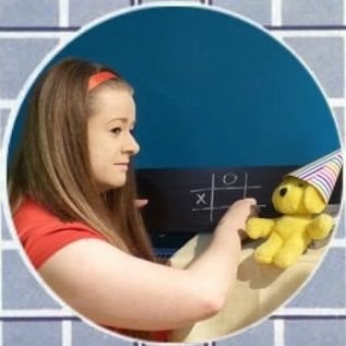 Nelle_Macbeth's profile picture. Theatre maker @weareshedlight, Galactic Hitchhiker @TowelDayUK, World's Worst Archivist @worstfoot.
Geek/Baker/Ballroom dancer/Dog, Sports, Quiz fan. She/her.