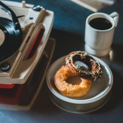 火、水、土曜日12:00-16:00 油にこだわったドーナツやお菓子、コーヒー⚫︎レコード/zine/伊勢市●◎通販 https://t.co/ngZ2Y1N6dV