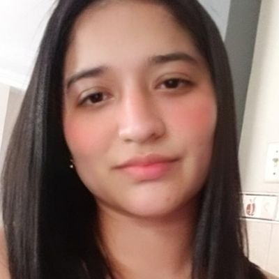 LauLo712's profile picture. LAU