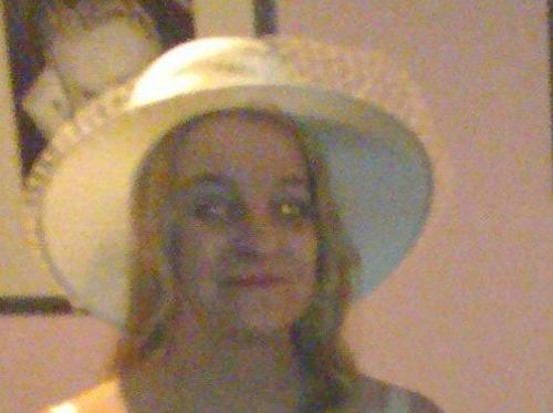 Mrsthefalken's profile picture. Loves Classical music, gardening, beer married to @thefalken. Also mad on F1 especially Button & Hamilton. Owns Rachael Chiverton Ltd see http://t.co/t7GpjE2ZVp