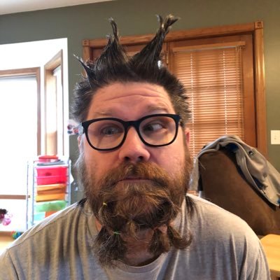 ScottiE213's profile picture. NERD!