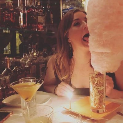 gingah_snapz's profile picture. I enjoy long, romantic walks to the fridge.