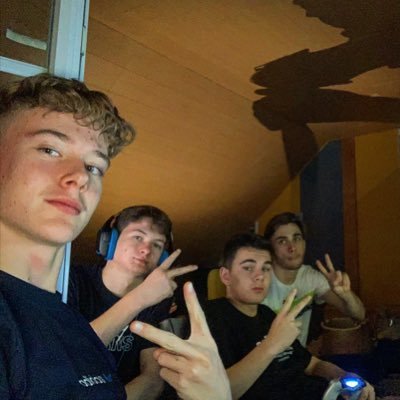 HugoMater's profile picture. mes mimosas / mes pépitos❤️