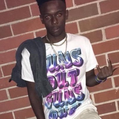 artist from Brunswick Georgia 🎵🤯 slow and steady📌 same thang make you laugh make you cry🧊💔 upcoming artist 🧑🏿🎤 my 💜ain’t sum you can just use💔❗️🥱