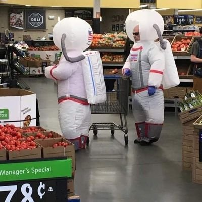 fr_mlife's profile picture. Life's a party. Crash it!