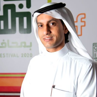 ليست الألقاب من تُكسب المجد، بل الناس من يكسبون الألقاب مجدّاً.
