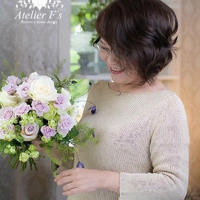 花のある心地いい暮らし 谷川文江 Tanigawafumie オアシスを使わないアレンジは 近年また復活してきているようです 今回はそんな話をサックっと書いています オアシスを使わないで作るイギリススタイルフラワーアレンジレッスン アトリエフィーズ兵庫 花のある心地いい暮らし 谷川文江 Tanigawafumie オアシスを使わないアレンジは 近年また復活してきているようです 今回はそんな話をサックっと書いています オアシスを使わないで作るイギリススタイルフラワーアレンジレッスン アトリエフィーズ兵庫