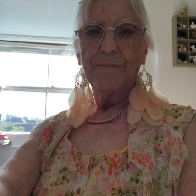 HolfordPauline's profile picture. OAP