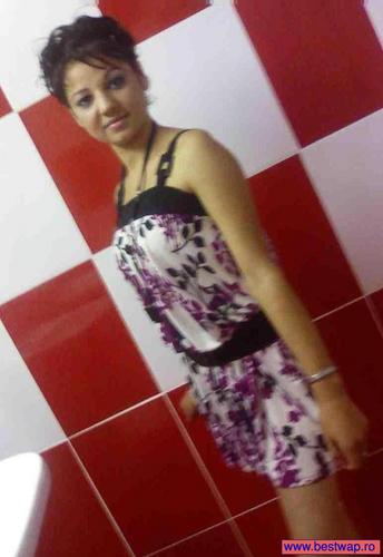 creatza_fitz's profile picture. 