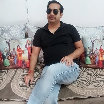 vedpandeylko's profile picture. politics is not Bad at all, it depends on Politician