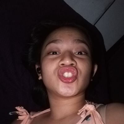 cryztalove's profile picture. A treasure that you don't wanna keep.