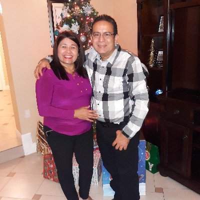 Lic. en Contaduría Publica, Especialista en Gerencia Tributaria, Maestría en Administración de Empresa mención Finanzas.