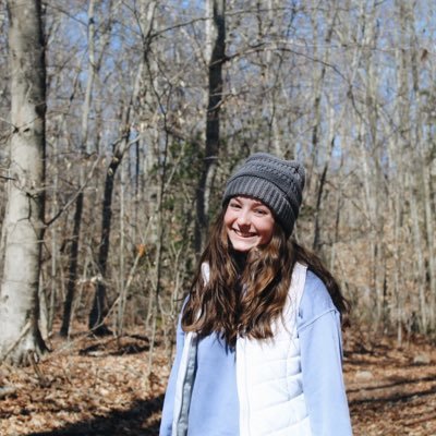 elliejjs's profile picture. 