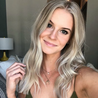 AbrielleSays Profile Picture