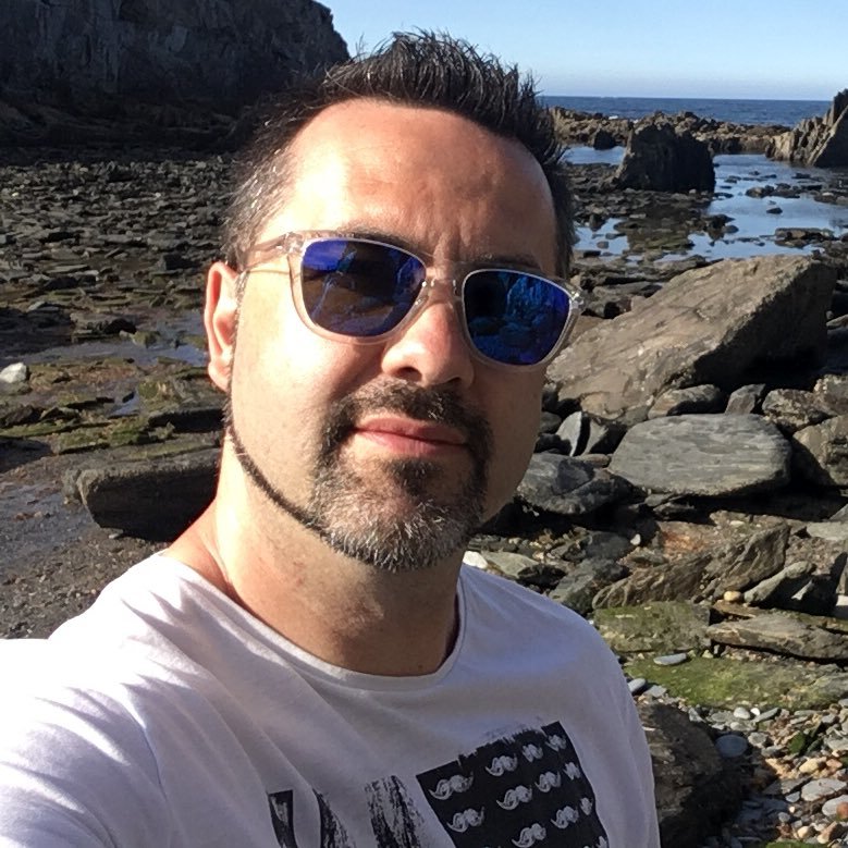 pesanher's profile picture. Filólogo, músico, profesor de Lengua y Literatura, escribidor y otras cosas.