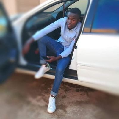 ArtensEddy's profile picture. journalist