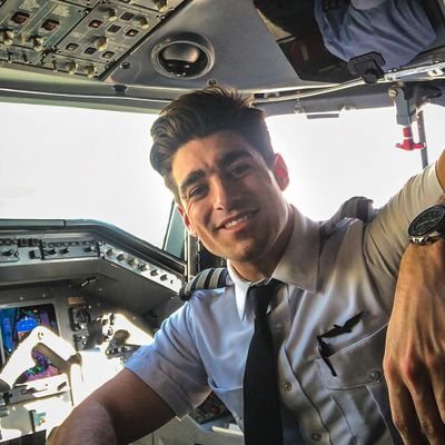 Airline Pilot👮‍♂️ | Traveler 🌍| Adventure ✈
     


Old account got hacked😢😢