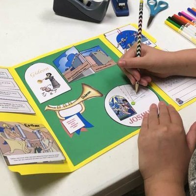 Colorful lapbooks for history, science, Bible, math, geography and lapbooks made to go along with specific homeschool programs, such as Apologia science.