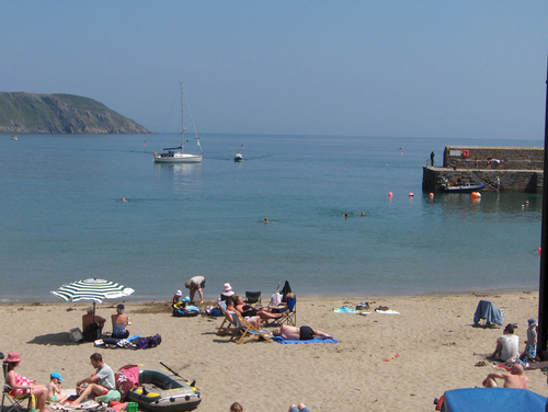 Cornwallbeach's profile picture. Run by Sally Dyer (with help from local talent), HBTB is a small business letting holiday cottages in the seaside village of Gorran Haven & surrounding area.