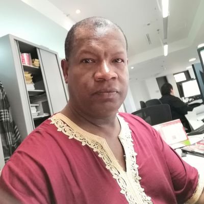 Periodista & Abogado. Magister en Derecho Administrativo. Cada día procuro ser un mejor ser humano. A favor de la No Violencia. Contra los negociantes de la Fe.