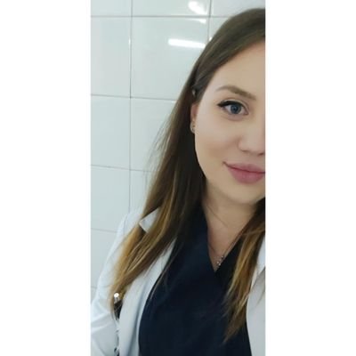 trpevskamanuela's profile picture. Junior Analyst