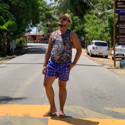 Eu só incômodo os fracos, pois os fortes andam comigo.