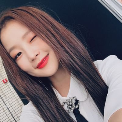 #SEUNGEUN: she's my honey boo 🍼♡︎
principal: @jungoolove4