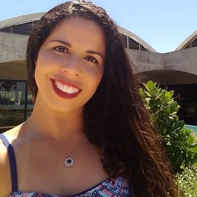 Bibliotecária, carioca, vascaína e serva de Deus!