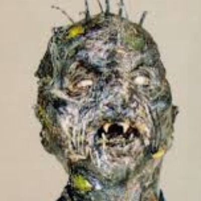 Reptiliano. Em busca de amizades terráqueas. Confie em mim.