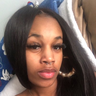 niaschelle's profile picture. Makari NiLee 🧸👣