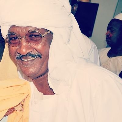 YgvJnlpEgnOLVZN's profile picture. ‏يسالونك؟؟؟
لماذا انت دائما متفائل 
اجيب!!! 
استحي إن احزن وامري بيد  الله....
❣️🌹❣️🌹❣️