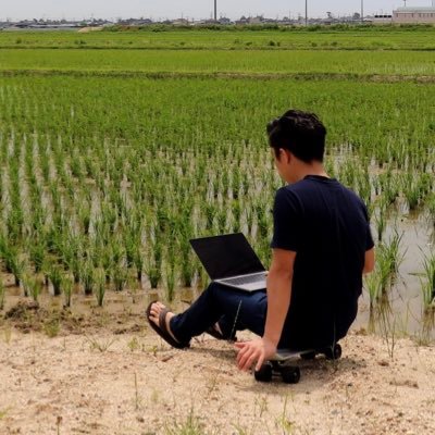 田舎に住む平凡な会社員🕴刺激のない職場..🥱と毎日の小さな我慢..😣こんな人生嫌だ!とWEBビジネスをスタート💻→25日で初収入💰 本業+副業で会社員では決して味わえない「刺激⚡️」と「我慢ゼロの生活💕」を手に入れることが目標