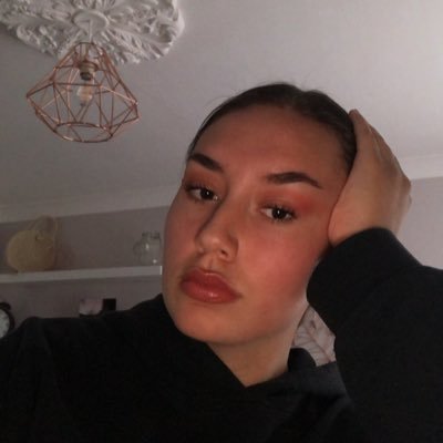 CaitHarris_0207's profile picture. 