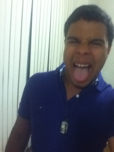 Estudante de Direito, Promoter, intercambista Enfim muitas facetas única pessoa Law student, Promoter, exchange student Many things for only one person! ME! =D