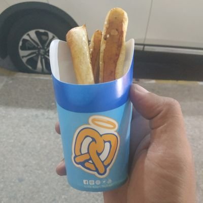 FoxDayNight1's profile picture. เปิดไว้งั้นละ เอาไว้ เล่นพวกโกง 😂❄❄❄
กูล่าไม่เลิก... 😂 วันนี้อย่าออกบ้านนะ .. ฝนตก.!