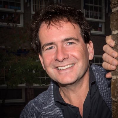Sta positief in het leven. Heb eigen bedrijf: Fast Insights.