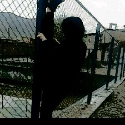 d1ZQkKJ1InAGrEF's profile picture. ‏‏یامیجنگیو عوض میشی،یا میمونی و لگد میشی.