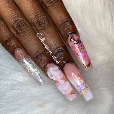 Where Nails complete your style 💅🏽💕💕✨✨✨