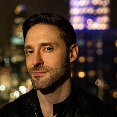 #ElectronicMusic Producer, Vibe Creator, Cyber Nerd, Entrepreneur, & Fearless Dad.