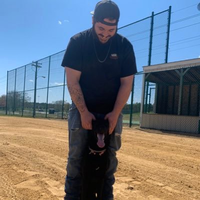 rich_akaEE's profile picture. #RIP256 609 WE BELONG TO THE DRINKING CLASS