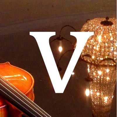 vierimpuls string quartet: Charlotte Rehfueß, Miriam Gruhle, Violins - Konrad Viebahn, Viola - Minh Schumacher, Violoncello