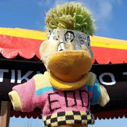 Enjoying life, partying at festivals on a stick and being everyones wingman...✌
on a Glasto roll 08, 09, 10, 11, 13, 14, 15, 16, 17, 19, 22, 23, 24, 25...