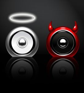 思ったまんま、感じたまま、本音をつぶやきます。心の中には天使もいれば悪魔もいます（笑）表もあれば裏もある。いつもいつも前向きでいられるわけもなく時には毒も吐きますが、お付き合い頂ければ幸いです。