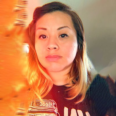 Digital product designer with a focus on accessible design systems. Drawing/Procreate. Houseplants and bug friends. 90s forever.