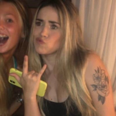eu 𝘁e se𝗴urar𝗲i qua𝗻do 𝘁u𝗱o der e𝗿𝗿ado ੈ♡‧
「eu te amo 𝗺𝗶𝗹 𝗺𝗶𝗹𝗵𝗼̃𝗲𝘀」