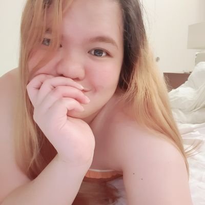 gladyxxx0312's profile picture. 