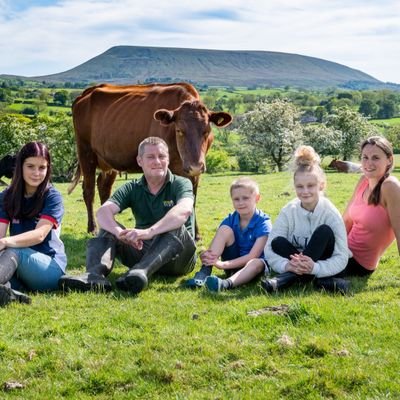 A family run organic farm powered by renewables. Producing #sustainable food. Free school trips. Farm shop open 7 days or shop online. Eight by Doug - book now!