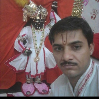 Qizpagf5qa7UuTo's profile picture. llमात-पिता गुरुवे नमः।l मां कुलदेवी, नकलंग प्रभु, व  महादेवाय नम:ll
पुलिस पब्लिक प्रेस