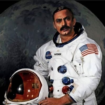 GaitondeTheGod's profile picture. ⚛️अपुनिच भगवान है⚛️                                                     अ⃠ श⃠ ्⃠ व⃠ त⃠ ्⃠ थ⃠ ा⃠ म⃠ ा⃠ 